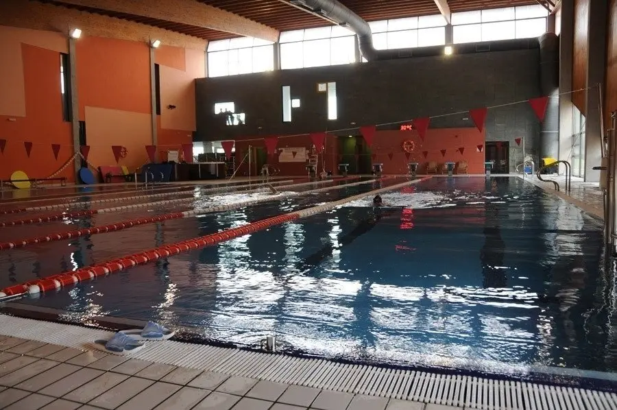 Piscina del centro de ocio Playa Dorada de Noja
