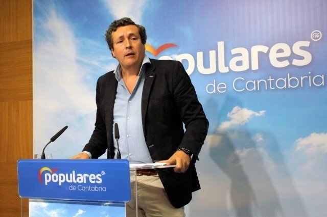 El portavoz del PP Iñigo Fernández
