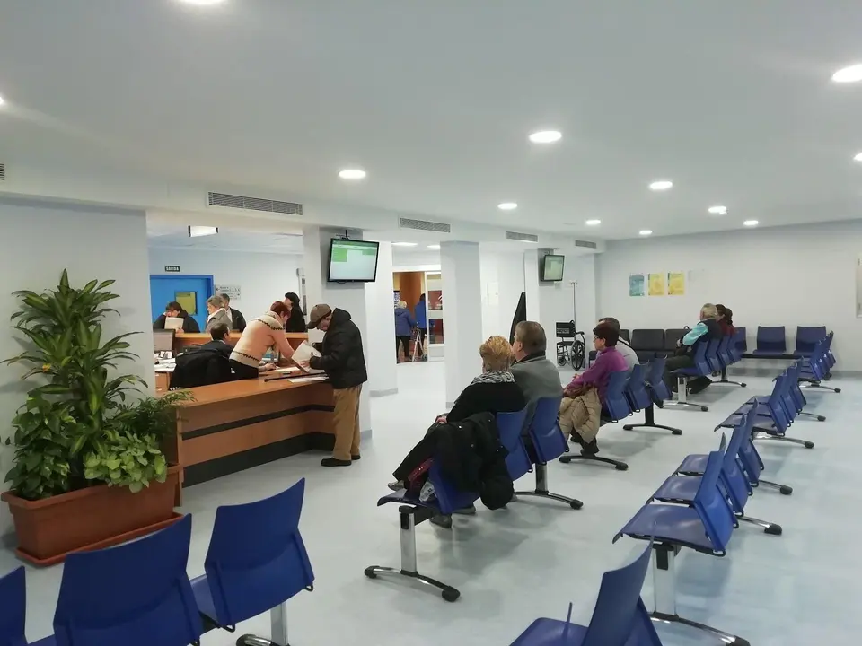 Sala de espera en el Hospital Virgen de las Nieves