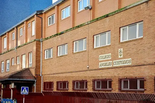 &aacute;ngeles custodios