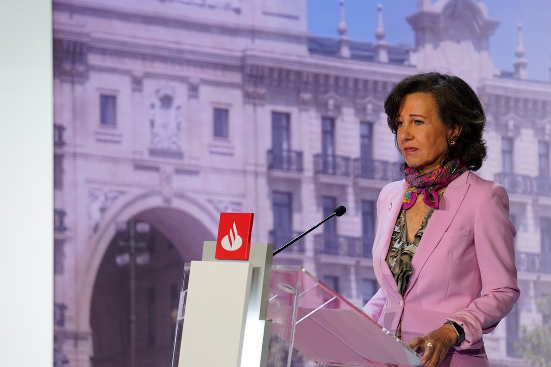 La presidenta de Banco Santander, Ana Botín, en la junta general de accionistas 2019.
