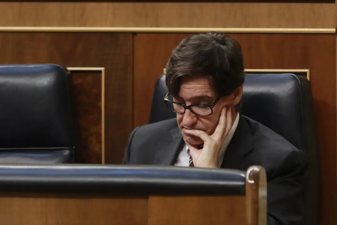 El ministro de Sanidad, Salvador Illa, durante la sesi&oacute;n plenaria de control al Gobierno en el Congreso de los Diputados, donde la gesti&oacute;n durante la crisis sanitaria contin&uacute;a en el punto de mira. En Madrid, (Espa&ntilde;a), a 10 de junio de 2020.