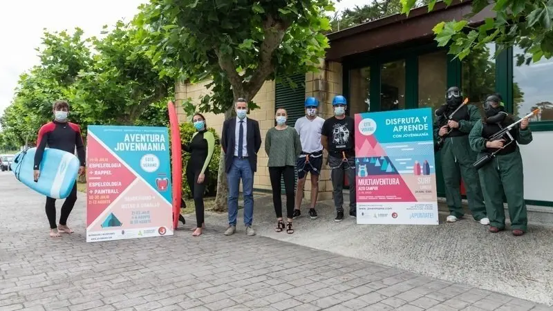 16:30 horas. Albergue de Loredo. El vicepresidente y consejero de Universidades, Igualdad, Cultura y Deporte, Pablo Zuloaga, presenta la campa&ntilde;a de verano Jovenmania. 10 de junio de 2020 &copy; Ra&uacute;l Lucio