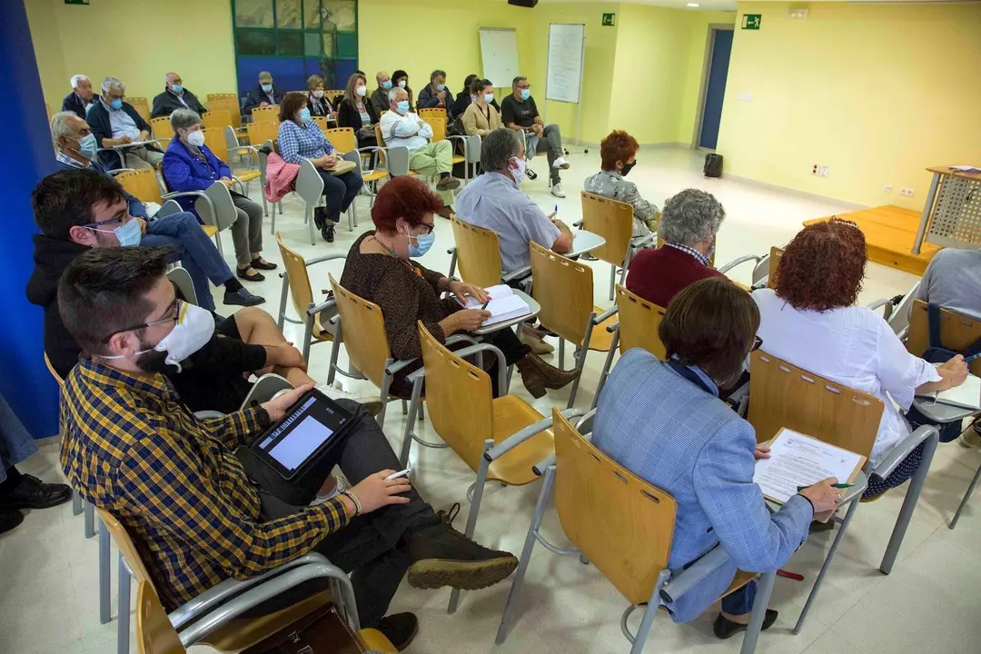 REUNI&Oacute;N CON ASOCIACIONES