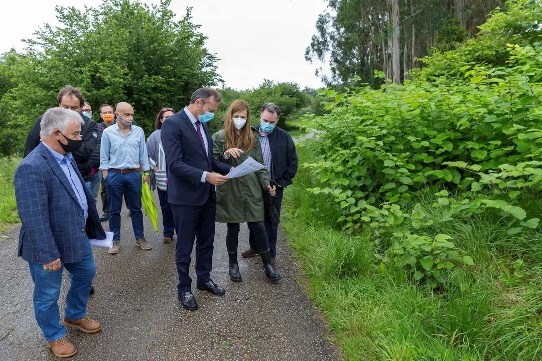El consejero de Desarrollo Rural visita las actuaciones de restauraci&oacute;n ambiental en Villaescusa