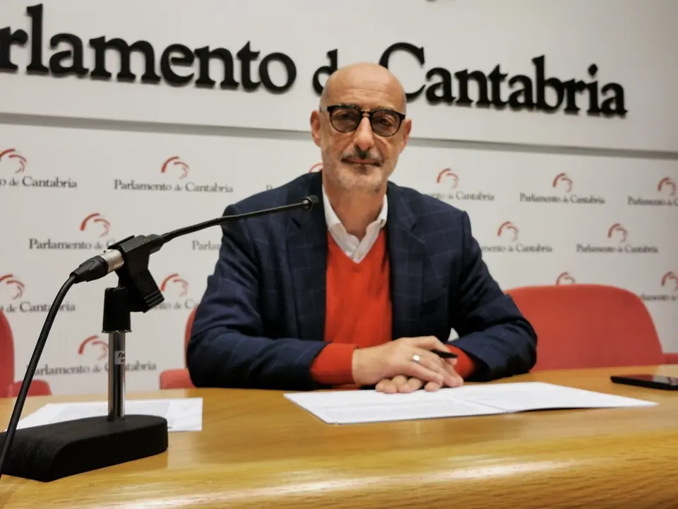 F&eacute;lix &Aacute;lvarez Cs