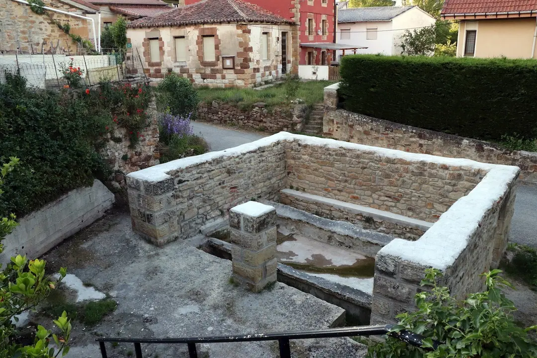 Antiguo lavadero de Rocamundo