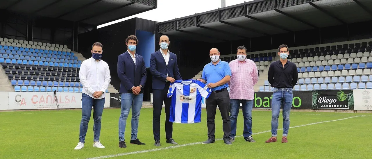 Presentaci&oacute;n del equipo de f&uacute;tbol femenino Uni&oacute;n Deportiva Oceja-Gimn&aacute;stica