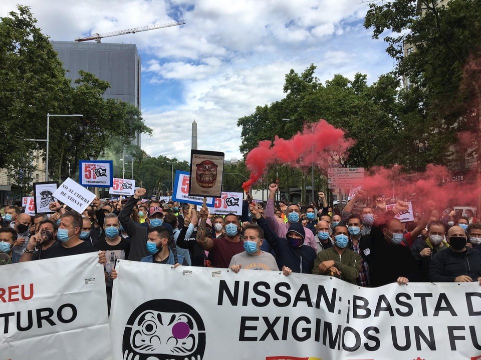 Concentración de trabajadores de Nissan en el centro de Barcelona