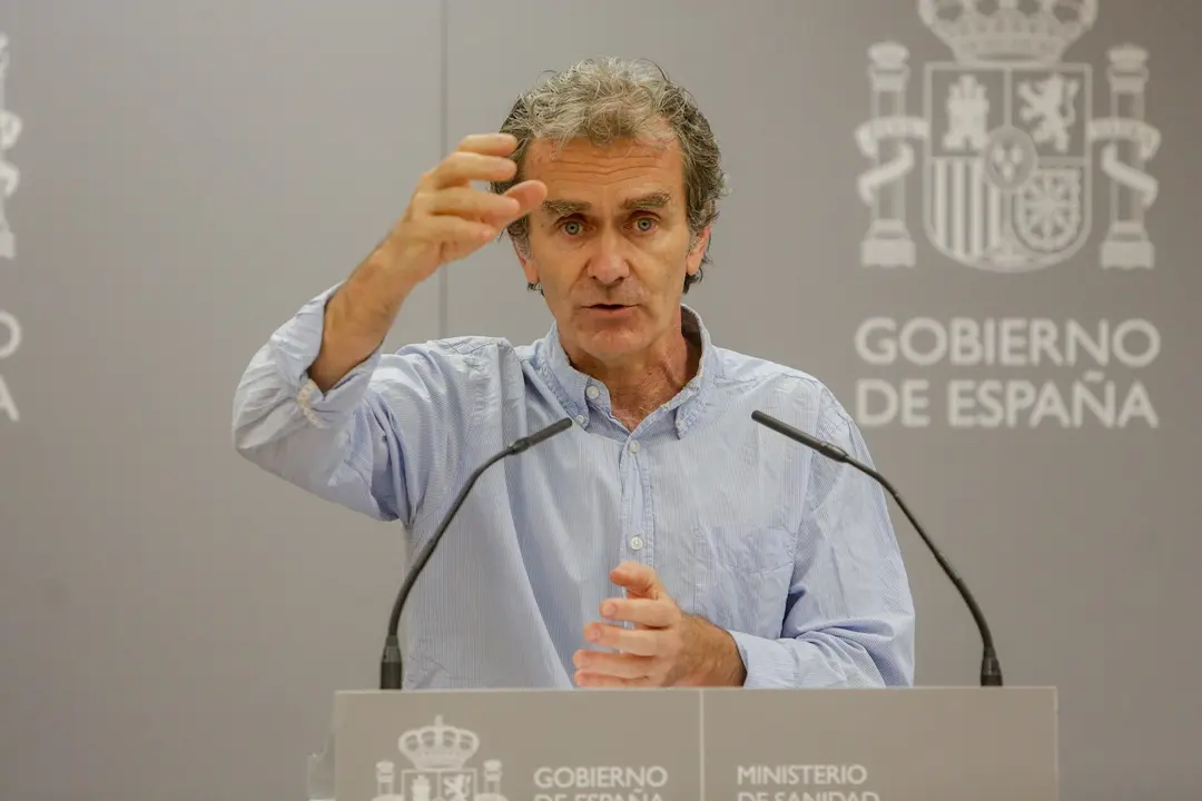 El director del Centro de Coordinaci&oacute;n de Alertas y Emergencias Sanitarias (CCAES), Fernando Sim&oacute;n, 