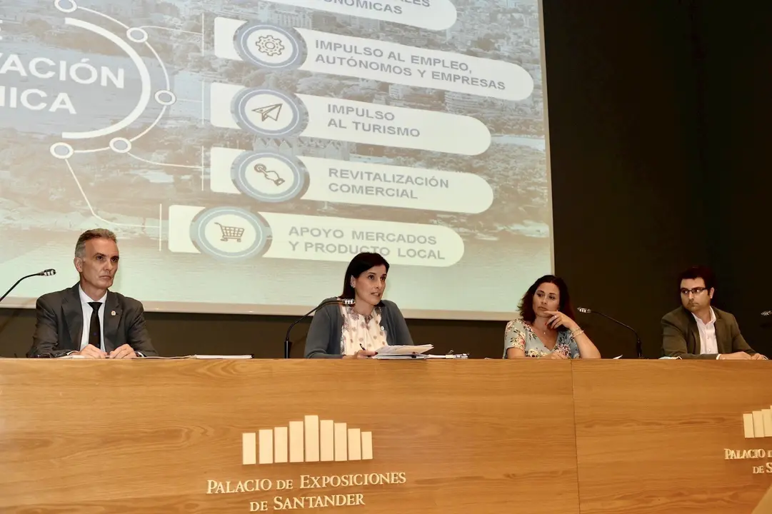 Nota De Prensa Y Foto Sectorial Hosteler&iacute;a, Comercio Y Turismo Presentaci&oacute;n Santander A Punto