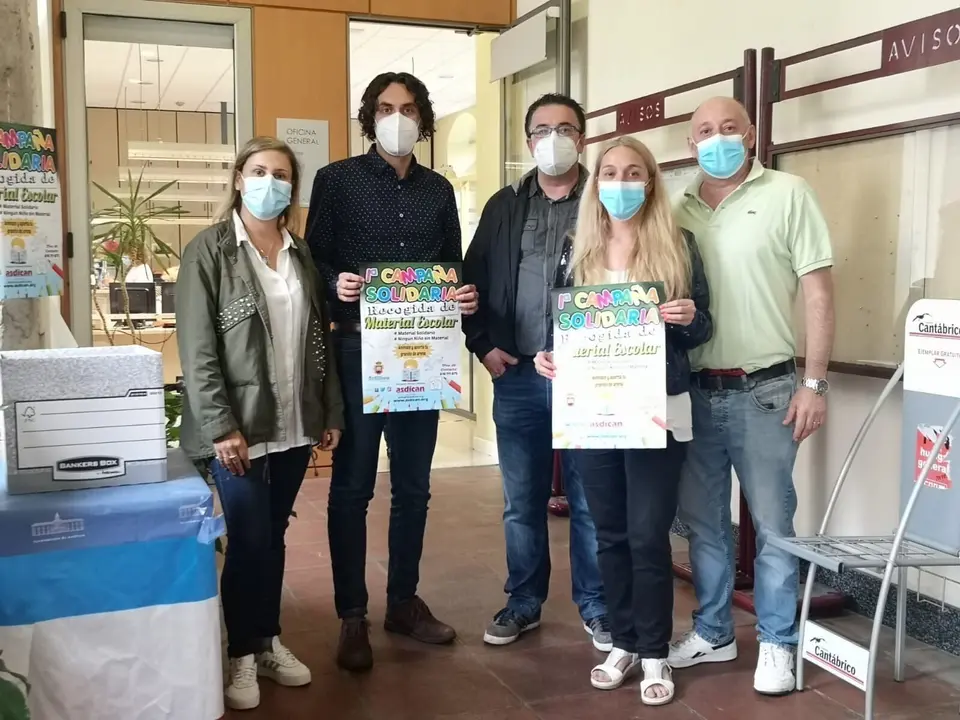 Recogida de material escolar en Astillero y Guarnizo