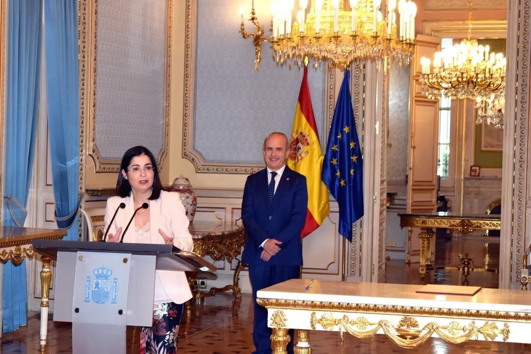 La ministra de Pol&iacute;tica Territorial y Funci&oacute;n P&uacute;blica y el rector de la UNED firman un protocolo de colaboraci&oacute;n.