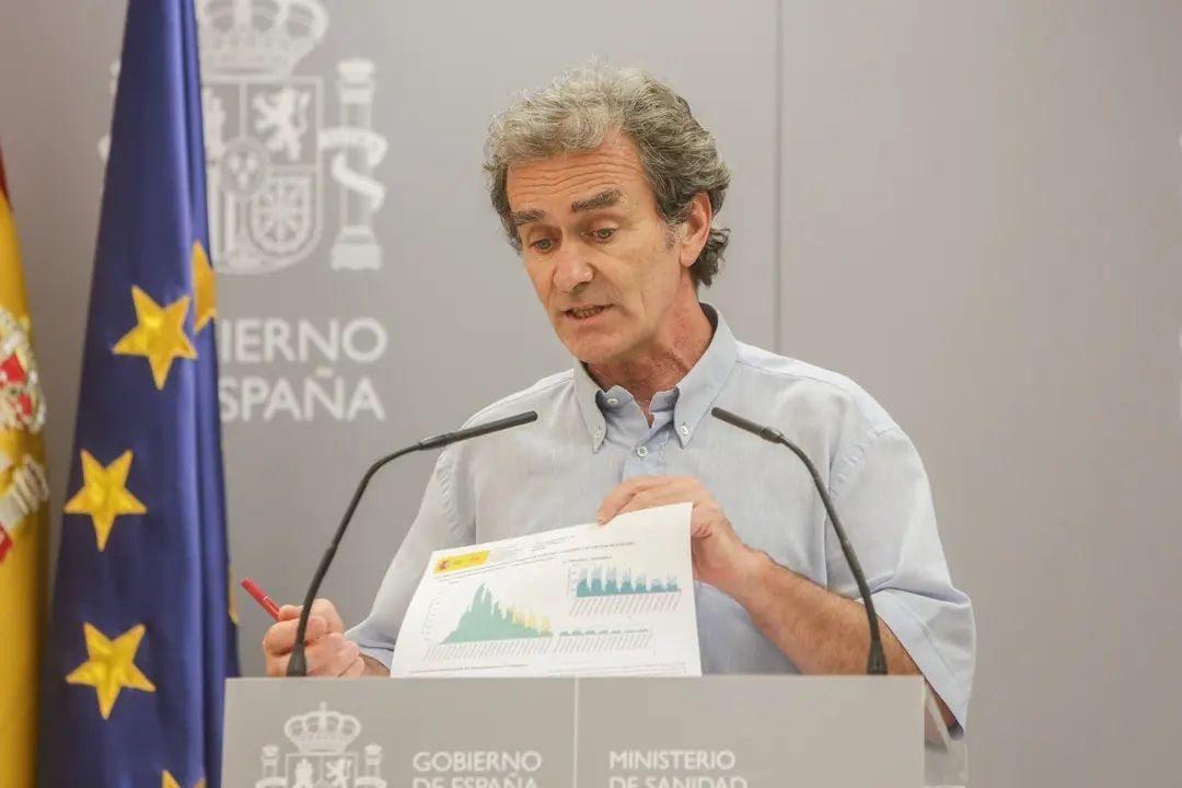 El director del Centro de Coordinaci&oacute;n de Alertas y Emergencias Sanitarias (CCAES), Fernando Sim&oacute;n, 