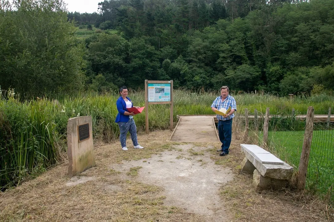 Concejales de Medio Ambiente y Barrios en el Pozo Tremeo