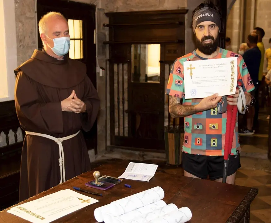 Un deportista con Crohn recorre el Camino Lebaniego para dar visibilidad a la enfermedad