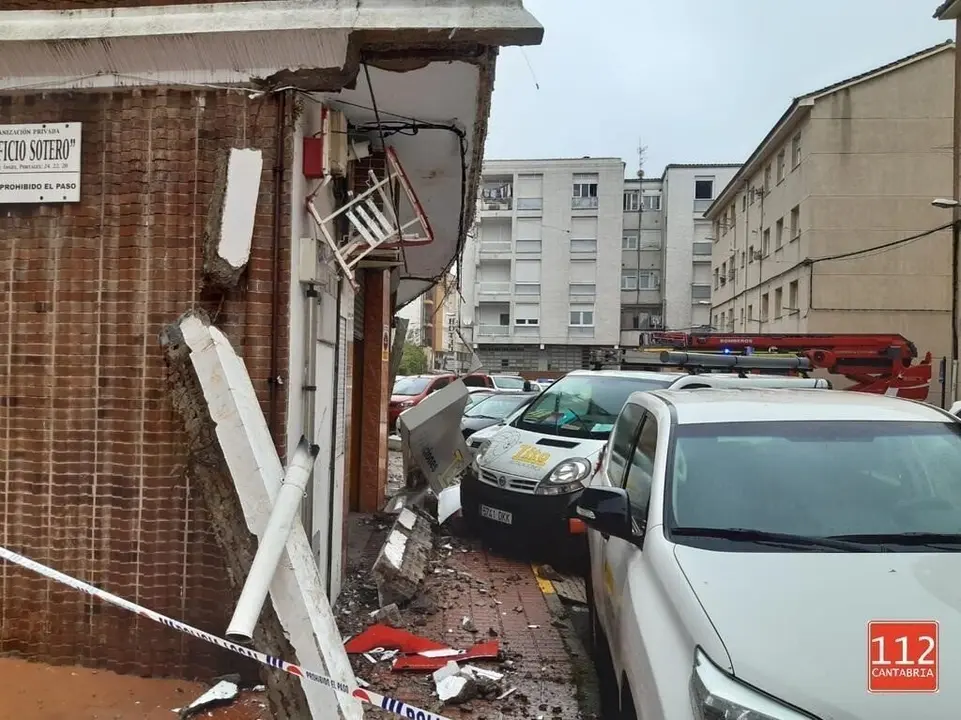 Desprendimiento de la cornisa