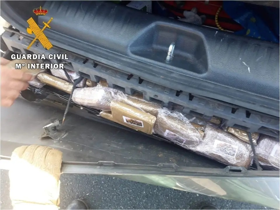 Nota De Prensa La Guardia Civil Intercepta 139 Pastillas De Hach&iacute;s En Un Control