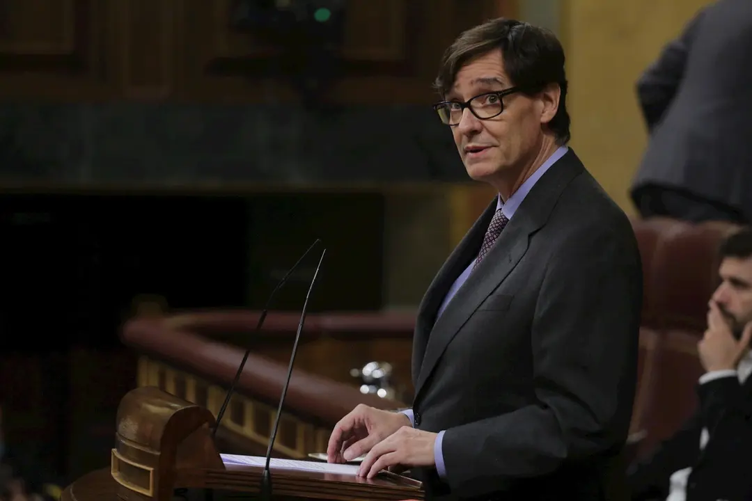El Ministro de Sanidad, Salvador Illa, durante su intervenci&oacute;n en una sesi&oacute;n plenaria en la que adem&aacute;s se debate el Decreto Ley 21/2020, o decreto de la &lsquo;nueva normalidad&rsquo;, que rige en Espa&ntilde;a desde el t&eacute;rmino del estado de alarma, en Madrid (Espa&ntilde;a), a 25