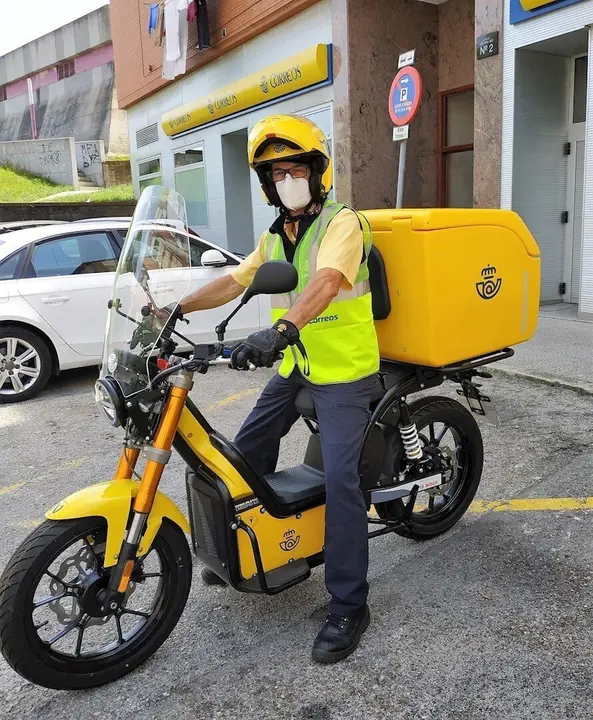 Moto el&eacute;ctrica de Correos