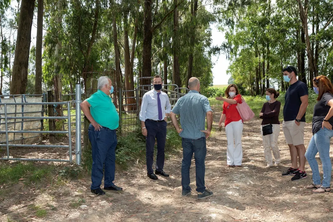 El consejero de Desarrollo Rural, Ganader&iacute;a, Pesca, Alimentaci&oacute;n y Medio Ambiente, Guillermo Blanco, visita Valle de Villaverde
