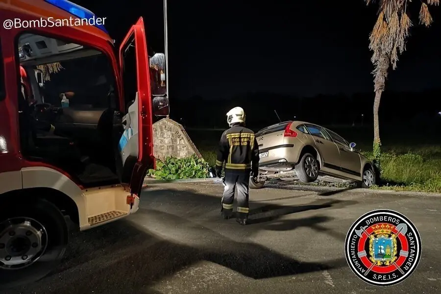 Los bomberos en la actuaci&oacute;n en La Remonta