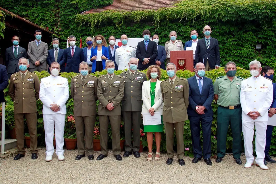 Acto aniversario Cl&uacute;ster Defensa