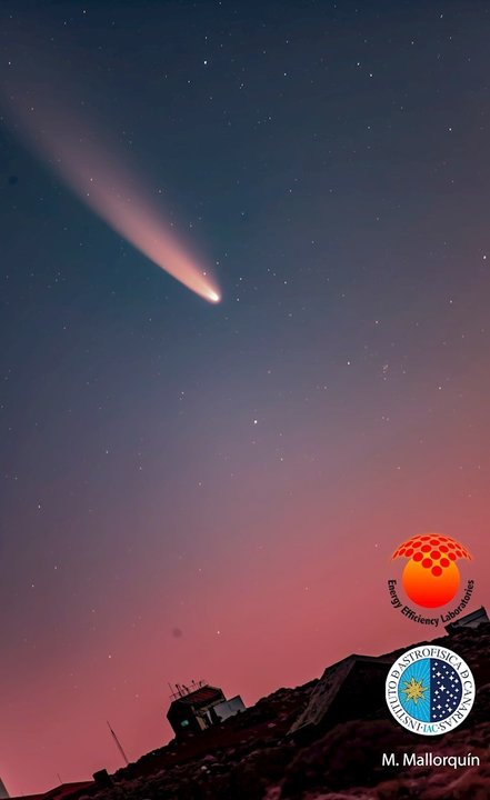 Cometa C/2020 F3 (NEOWISE) desde el Observatorio del Teide la madrugada del 11 de julio de 2020