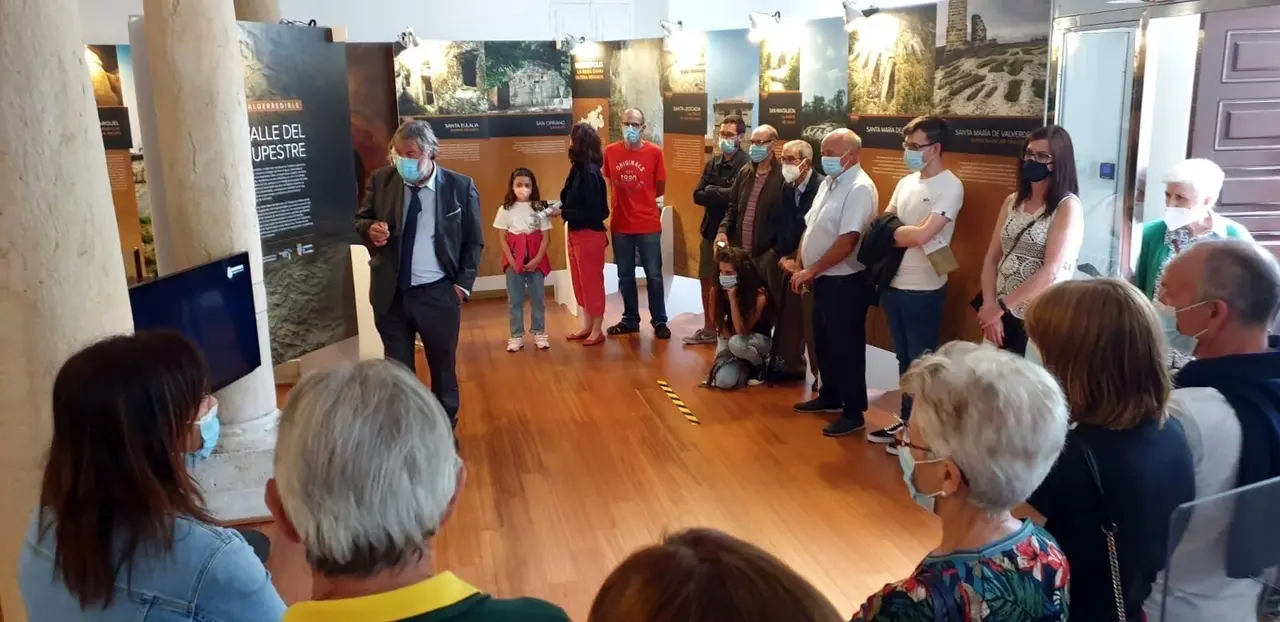 Inauguraci&oacute;n de la exposici&oacute;n sobre el arte rupestre de Valderredible