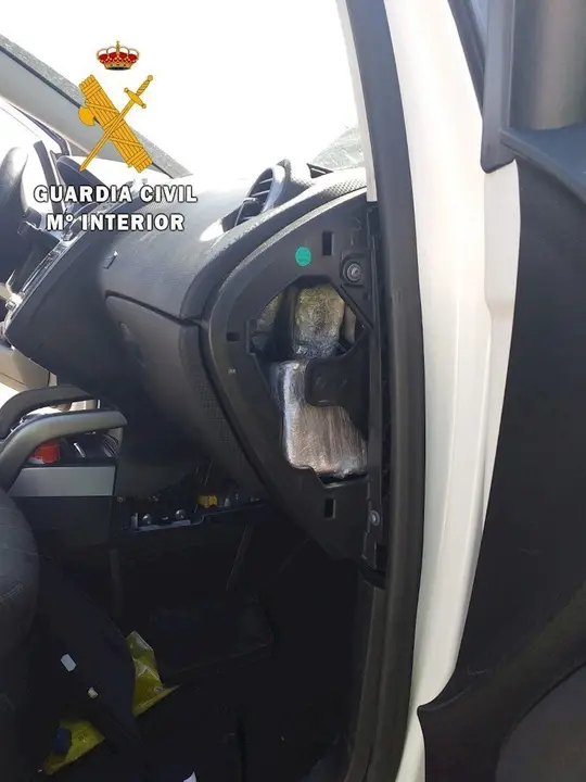 Droga oculta en el saplicadero.