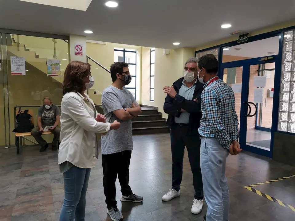 Concejales del PRC de Santander con miembros de Cruz Roja