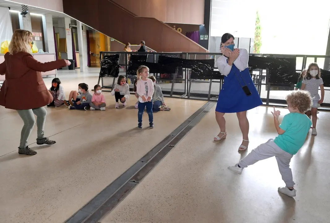 Visita de la alcaldesa al Campus de Escenario Santander