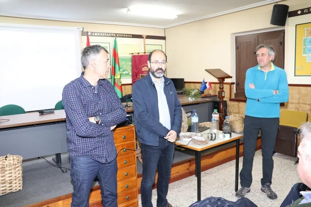 SUST Torrelavega colocar&aacute; 170 trampas para capturar reinas de avispa asi&aacute;tica