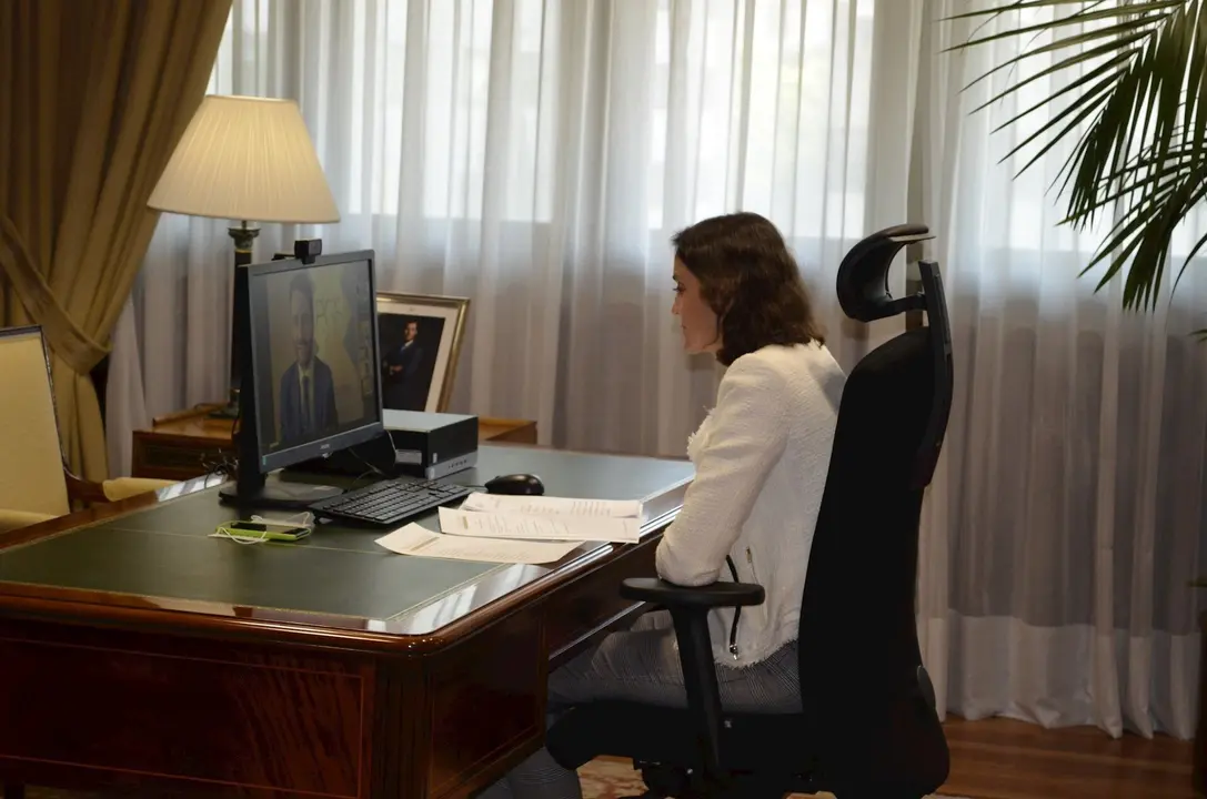 La ministra de Industria, Comercio y Turismo, Reyes Maroto, durante su participaci&oacute;n de forma telem&aacute;tica en 'Invest in Cities'.