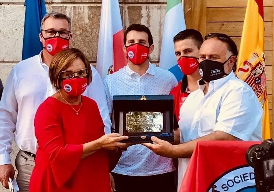 Reconocimiento del Ayuntamiento al CD Laredo