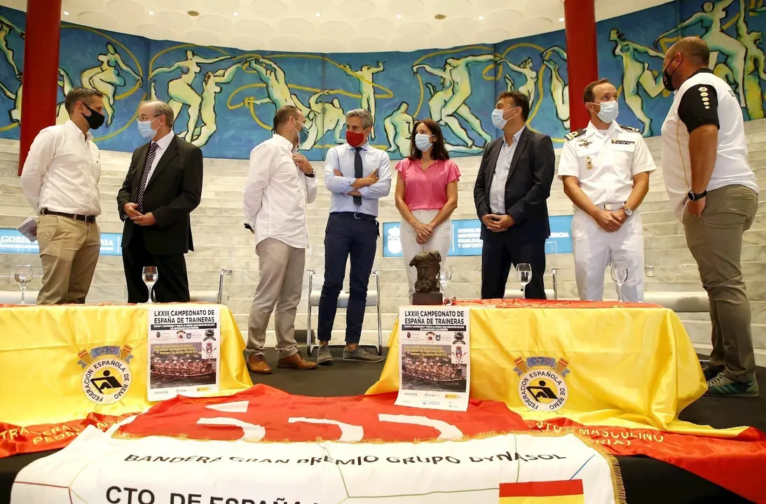 El vicepresidente y consejero de Universidades, Igualdad, Cultura y Deporte, Pablo Zuloaga, asiste a la presentaci&oacute;n del LXXIII Campeonato de Espa&ntilde;a de Traineras