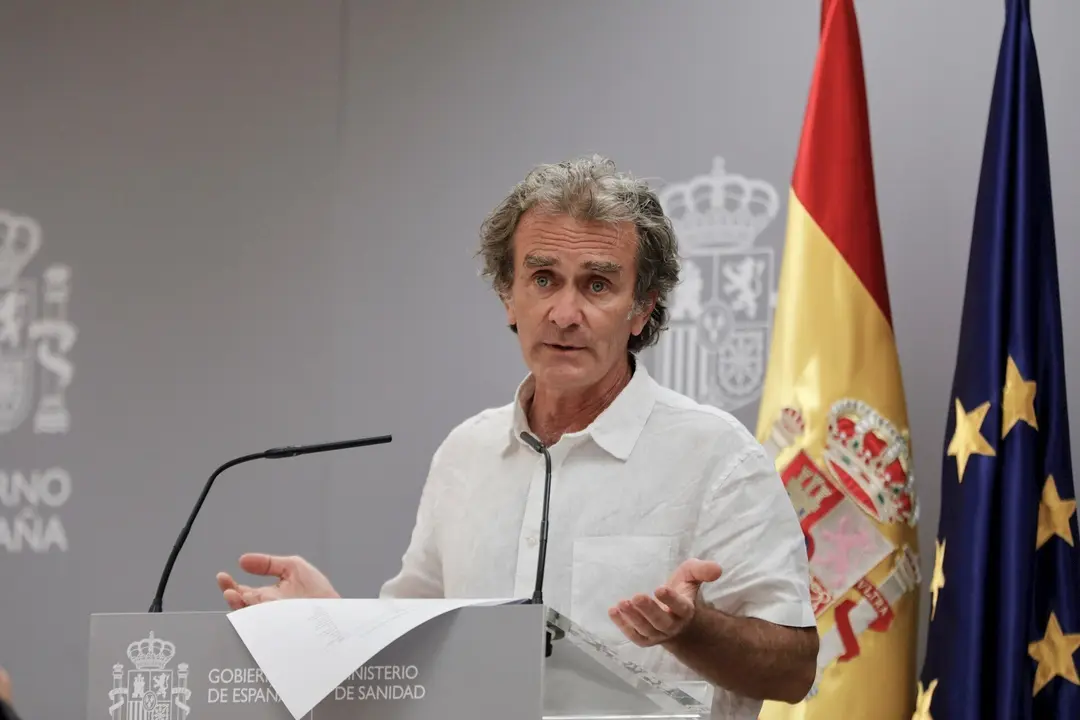 El director del Centro de Coordinaci&oacute;n de Alertas y Emergencias Sanitarias (CCAES), Fernando Sim&oacute;n, durante una rueda de prensa para informar de la evoluci&oacute;n de la COVID-19, en el Ministerio de Sanidad, en Madrid (Espa&ntilde;a), a 27 de julio de 2020.