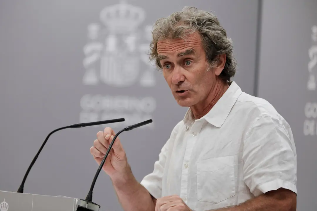 El director del Centro de Coordinaci&oacute;n de Alertas y Emergencias Sanitarias (CCAES), Fernando Sim&oacute;n, durante una rueda de prensa para informar de la evoluci&oacute;n de la COVID-19, en el Ministerio de Sanidad, en Madrid (Espa&ntilde;a), a 27 de julio de 2020.