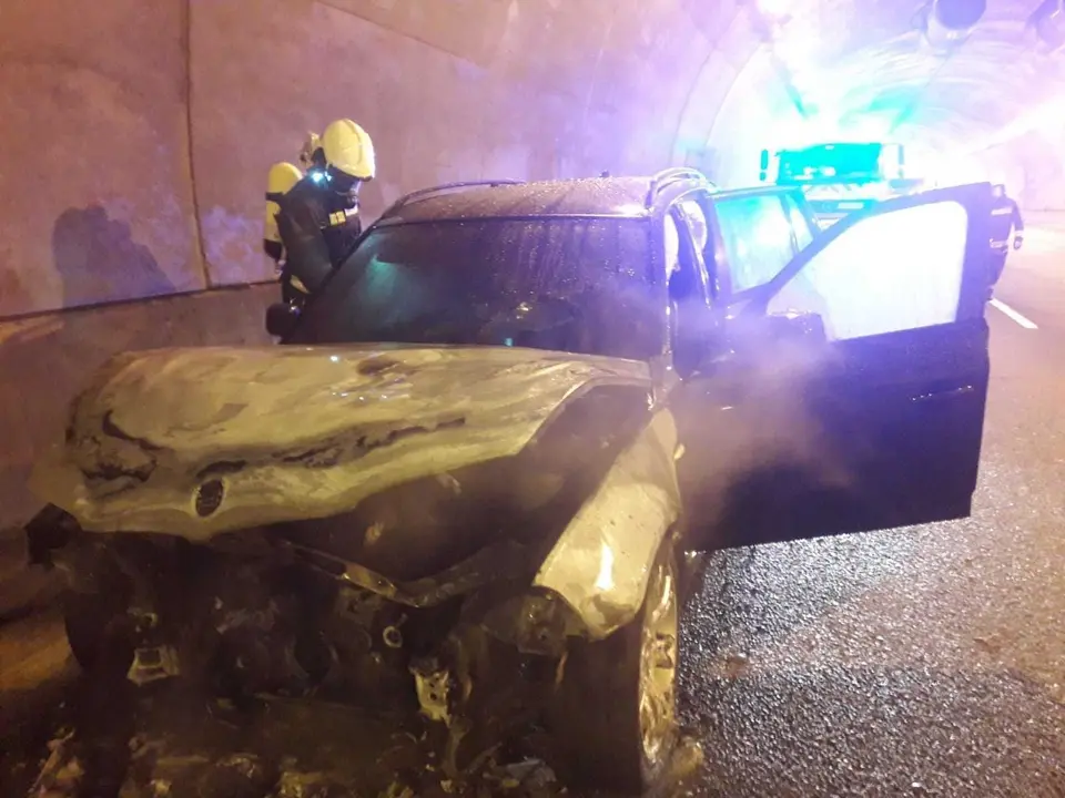 incendio veh&iacute;culo riocorvo