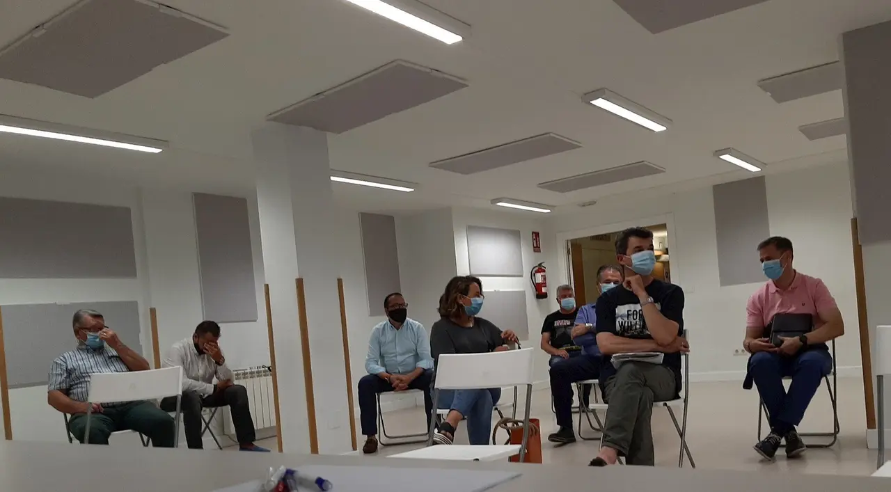 Reuni&oacute;n del sector terciario