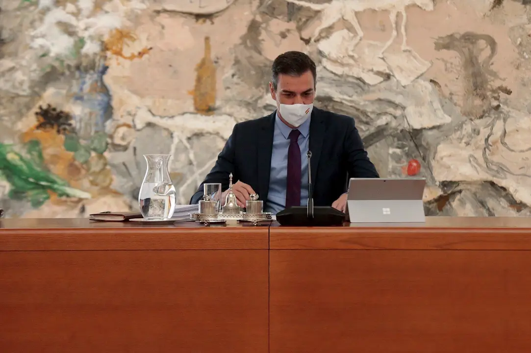 El presidente del Gobierno, Pedro S&aacute;nchez, preside la reuni&oacute;n del Consejo de Ministros en Moncloa, en Madrid (Espa&ntilde;a), a 4 de agosto de 2020