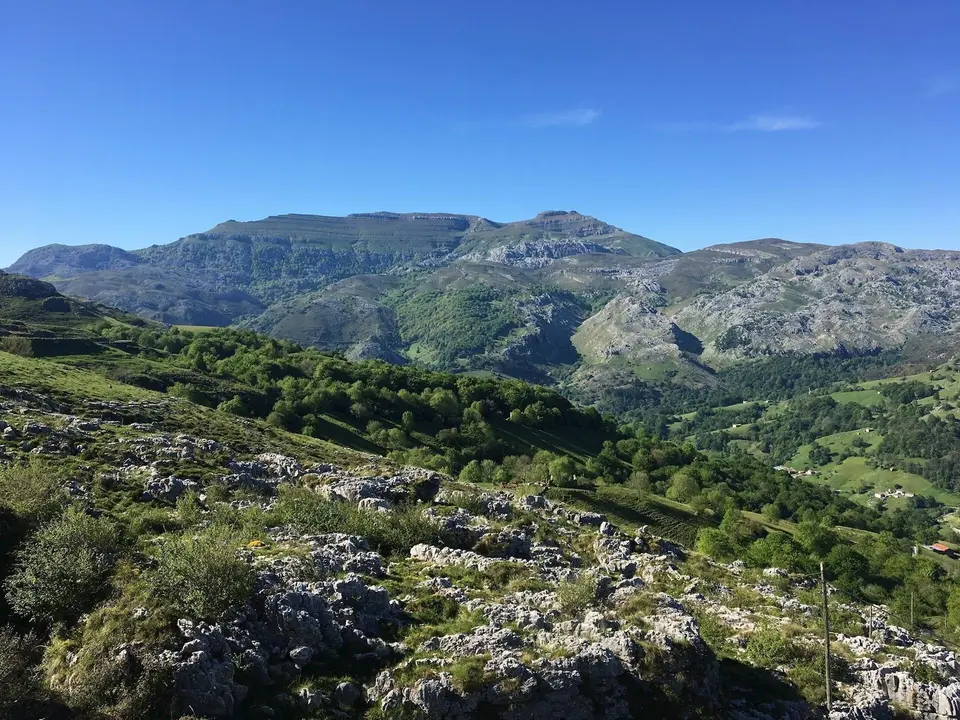 Paisaje Cantabria. Naturaleza. Monta&ntilde;a. Medio Ambiente Rural