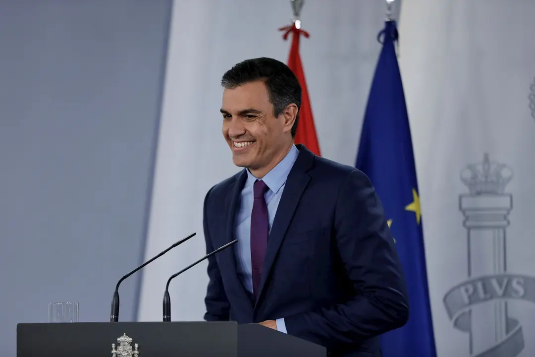 El presidente del Gobierno, Pedro S&aacute;nchez, ofrece la &uacute;ltima rueda de prensa  posterior a la reuni&oacute;n del Consejo de Ministros y antes de las vacaciones, en Moncloa, en Madrid (Espa&ntilde;a), a 4 de agosto de 2020