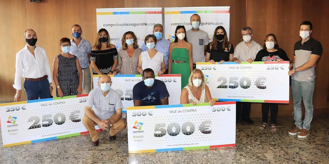 Entrega de vales de compra