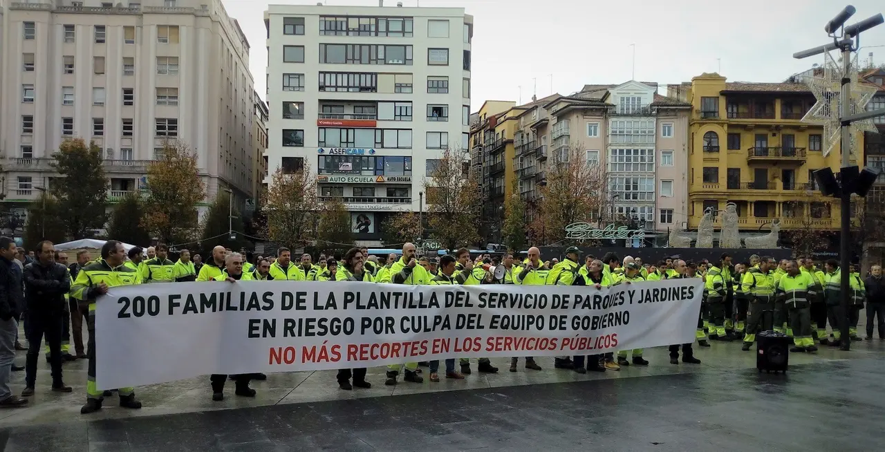 Concentraci&oacute;n de la plantilla de Parques y Jardines