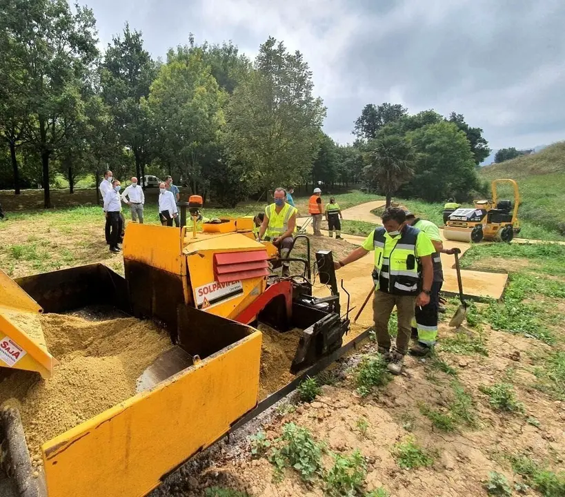Trabajos en el parque de Miravalles