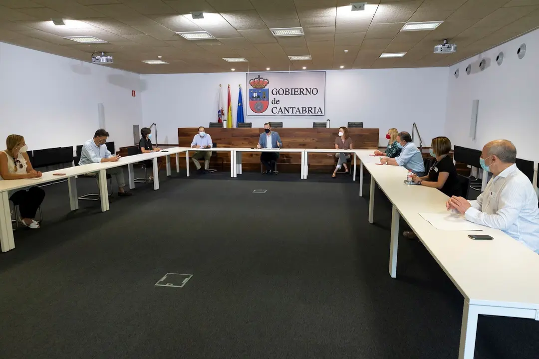 Encuentro del consejero con los grupos