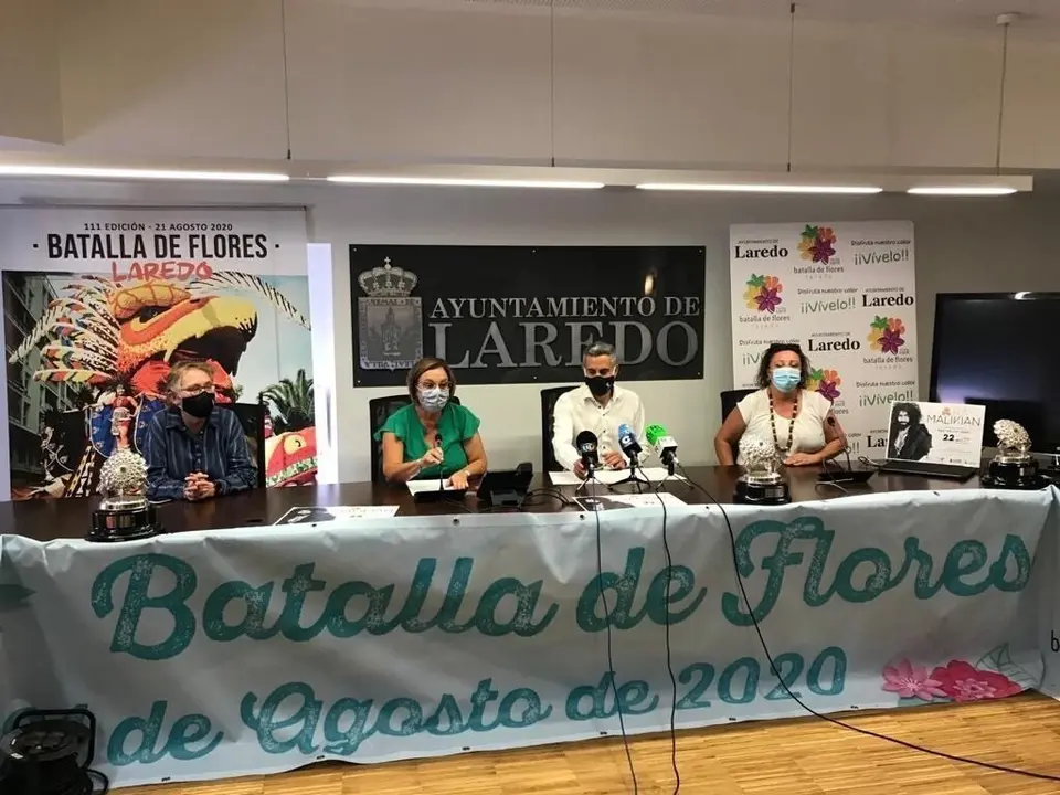 Presentaci&oacute;n actuaciones por la Batalla de Flores de Laredo