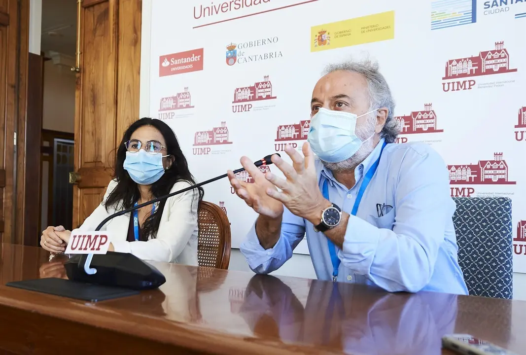 Catedr&aacute;ticos de Sociolog&iacute;a Jorge Benedicto y MArta Soler