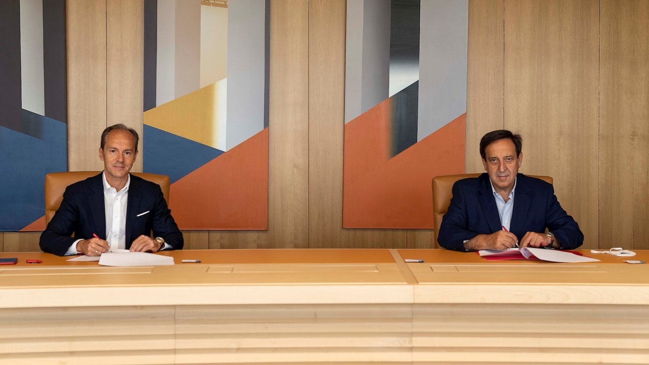 Santander y Asaja firman una colaboración para el sector agro.